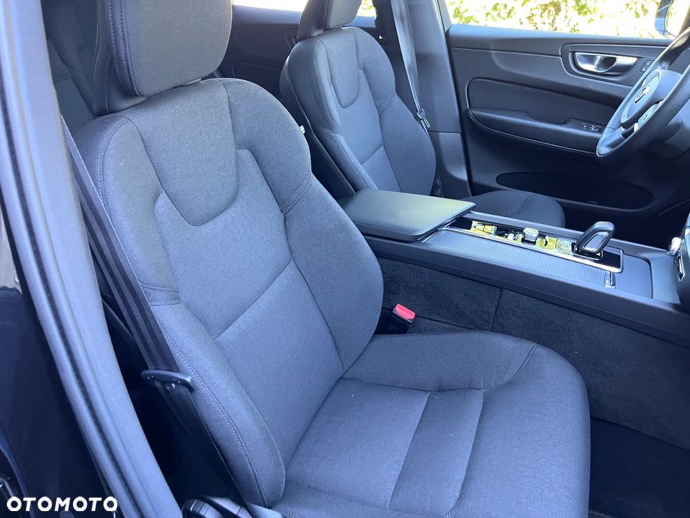 Volvo XC 60 T6 AWD Recharge Geartronic Inscription Expression - 25