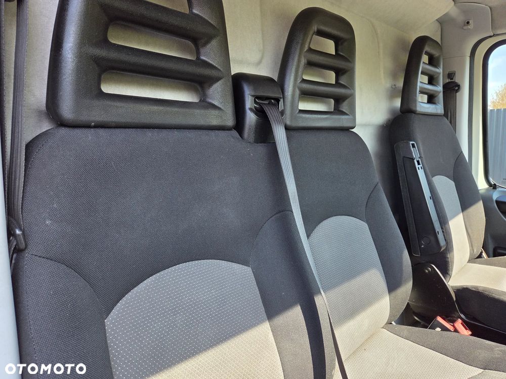 Iveco Daily 35S13 / 2.3 130KM/ Furgon- Maxi / L4 H3 / Jumbo / Klima / - 20