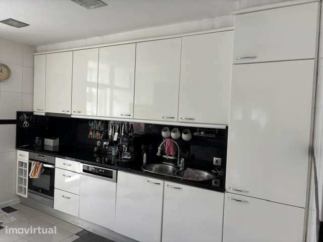 Apartamento T4 - Gondomar - Garagem Box - View 2