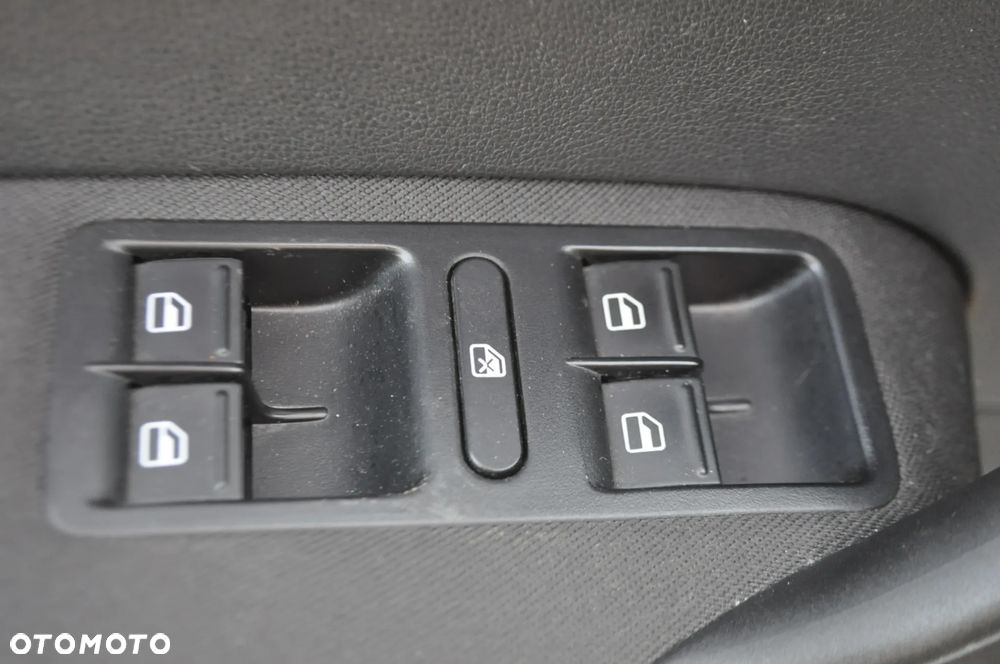 Volkswagen Polo 1.6 TDI Blue Motion Technology MATCH - 13