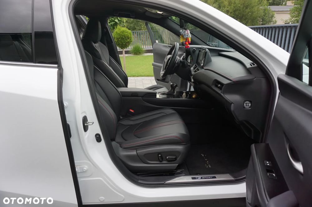 Lexus UX 250h GPF F Sport 2WD - 25
