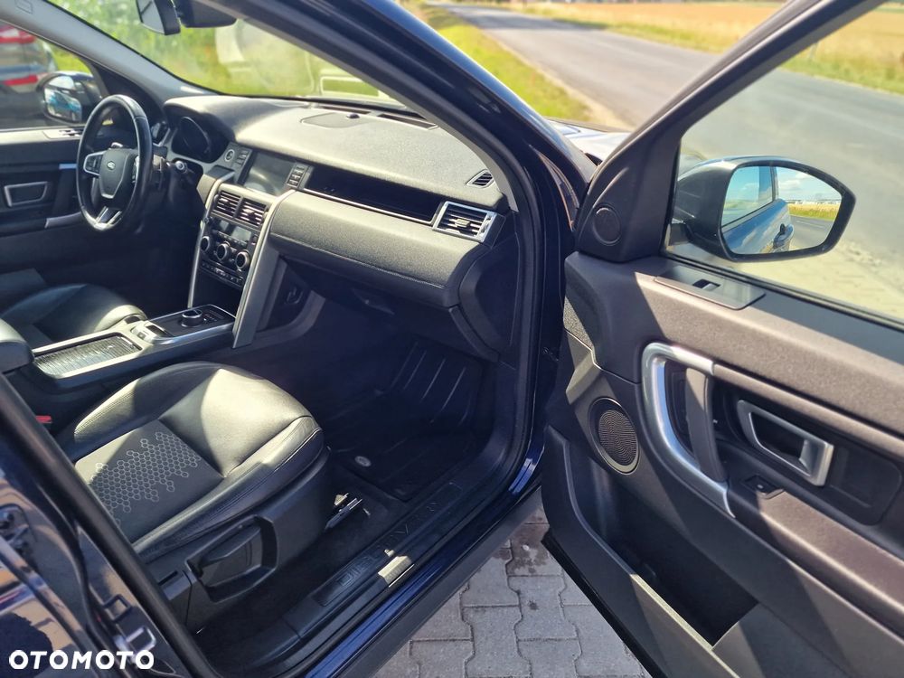 Land Rover Discovery Sport TD4 HSE Luxury - 26