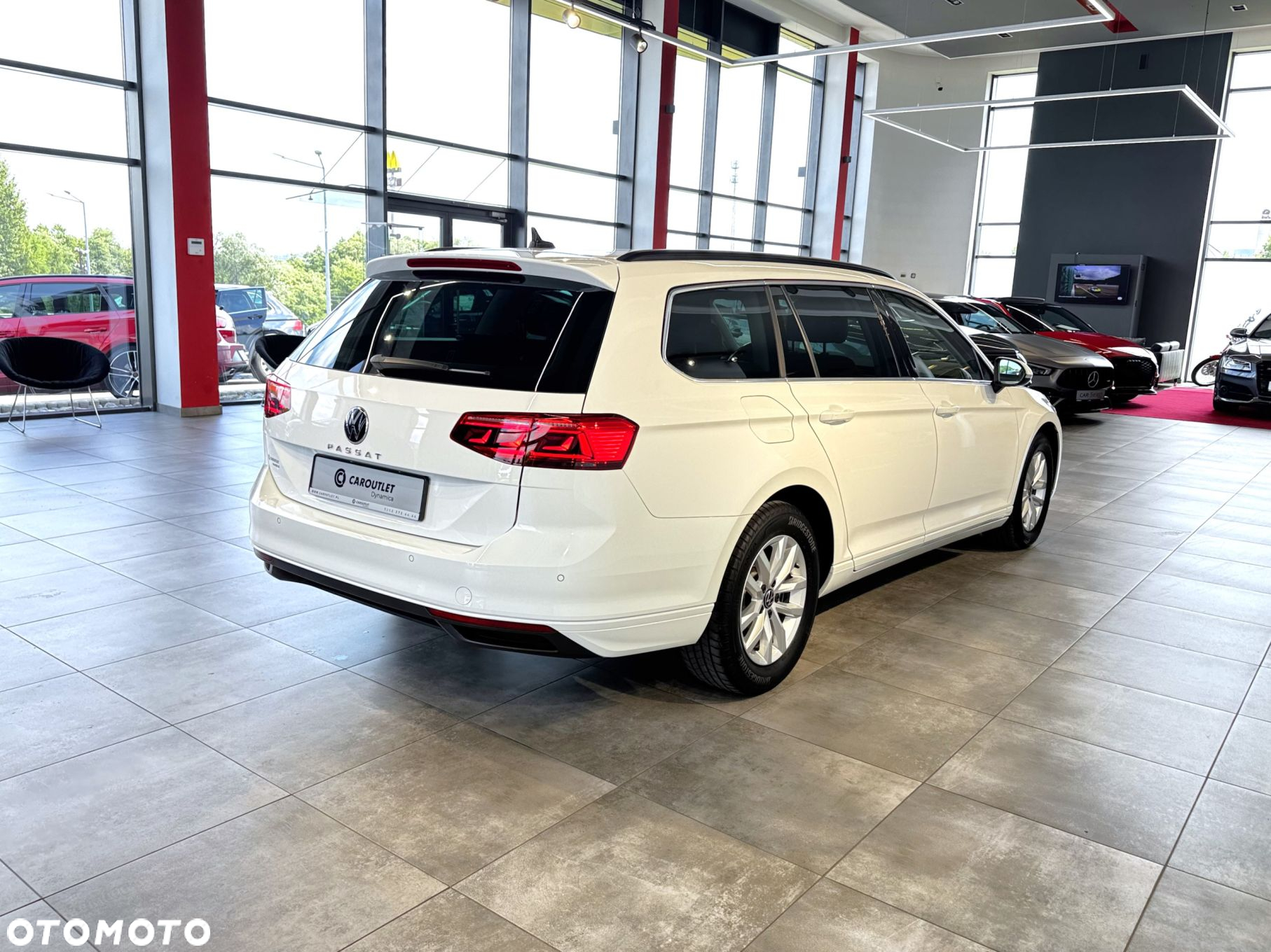 Volkswagen Passat - 9