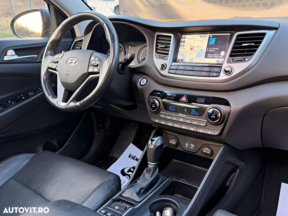 Hyundai Tucson 2.0 CRDI 4WD 6AT Style - 26