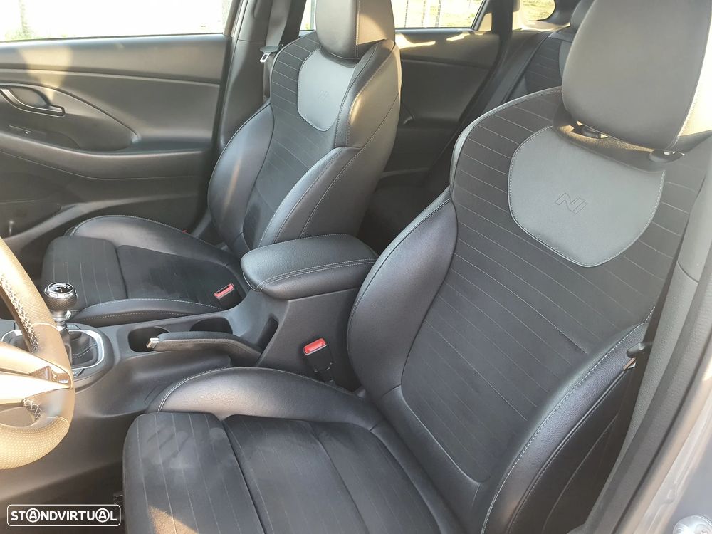 Hyundai i30 N 2.0 T-GDi Pack Performance - 8