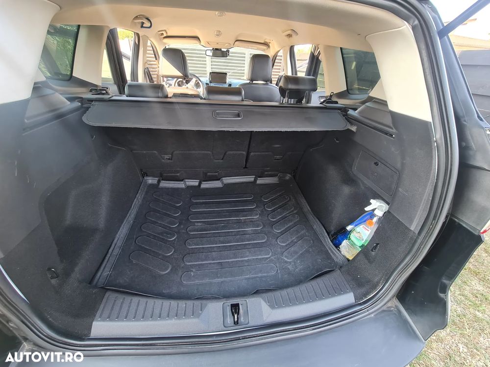 Ford Kuga 2.0 TDCi Powershift 4WD Titanium - 9