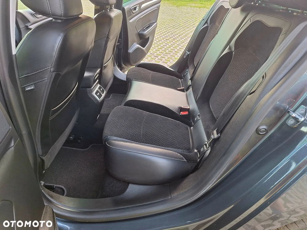 Renault Megane ENERGY TCe 130 EDC GT LINE - 17