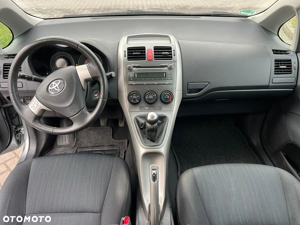 Toyota Auris 1.4 VVT-i Team - 15