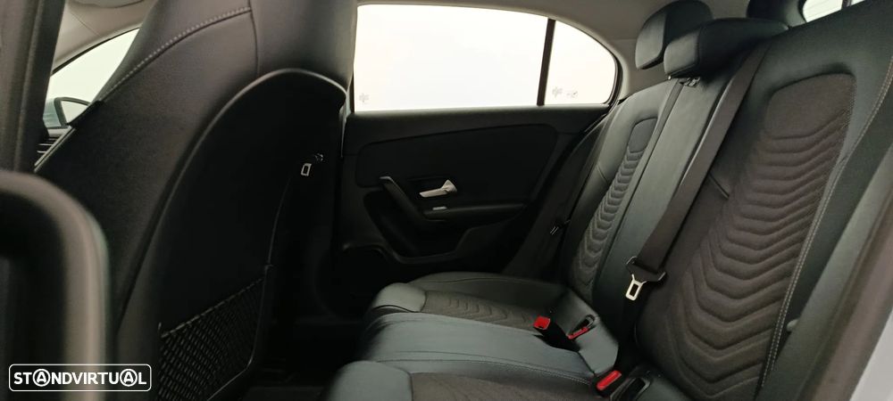 Mercedes-Benz A 200 Standard - 30