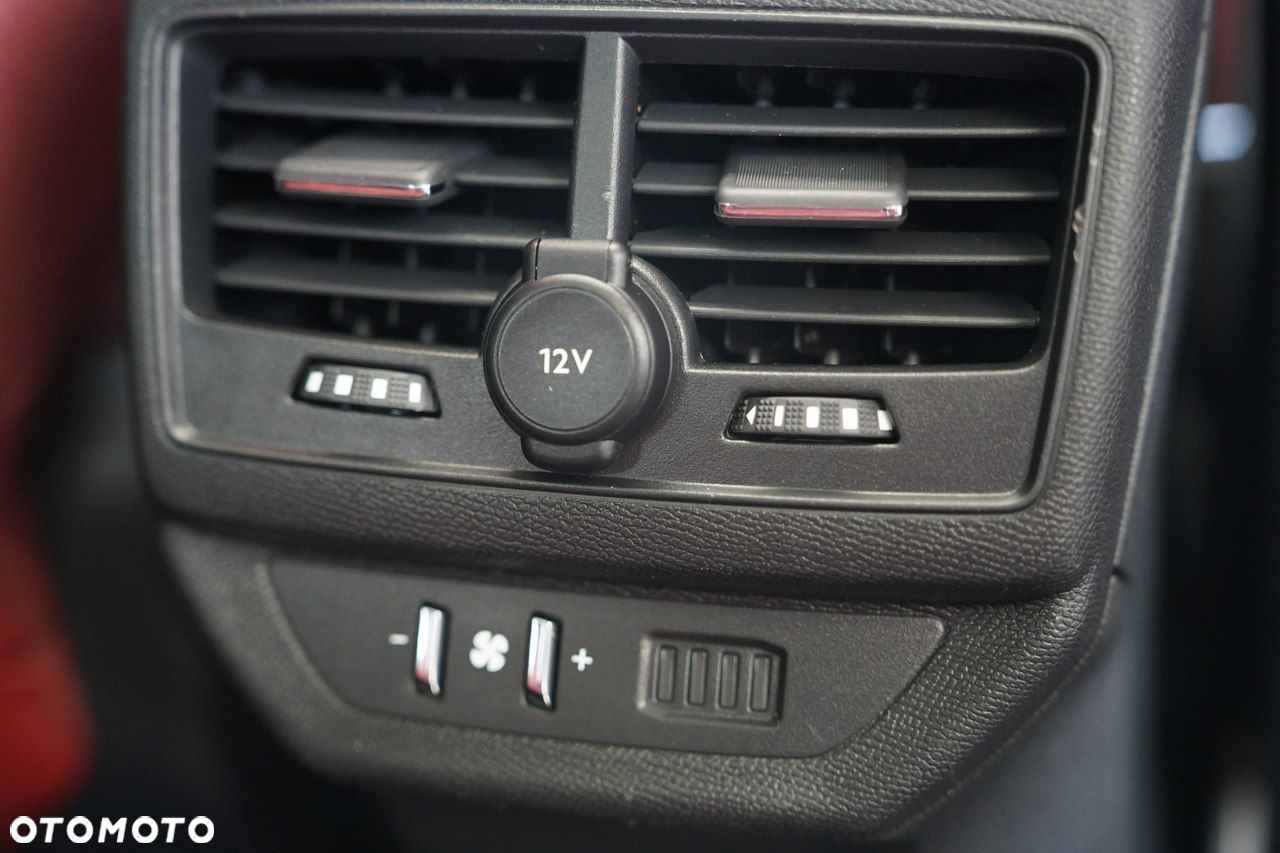 Peugeot 5008 - 31