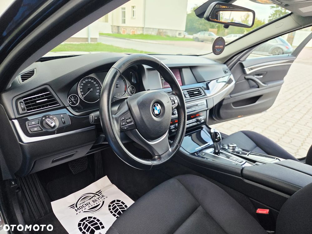 BMW Seria 5 - 34