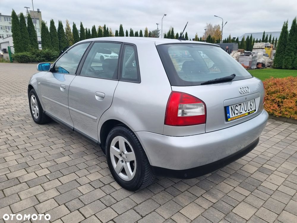 Audi A3 Sportback - 4