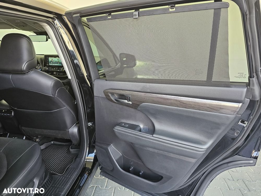 Toyota Highlander 2.5 L Dynamic Force 248CP Executive Metallic - 39