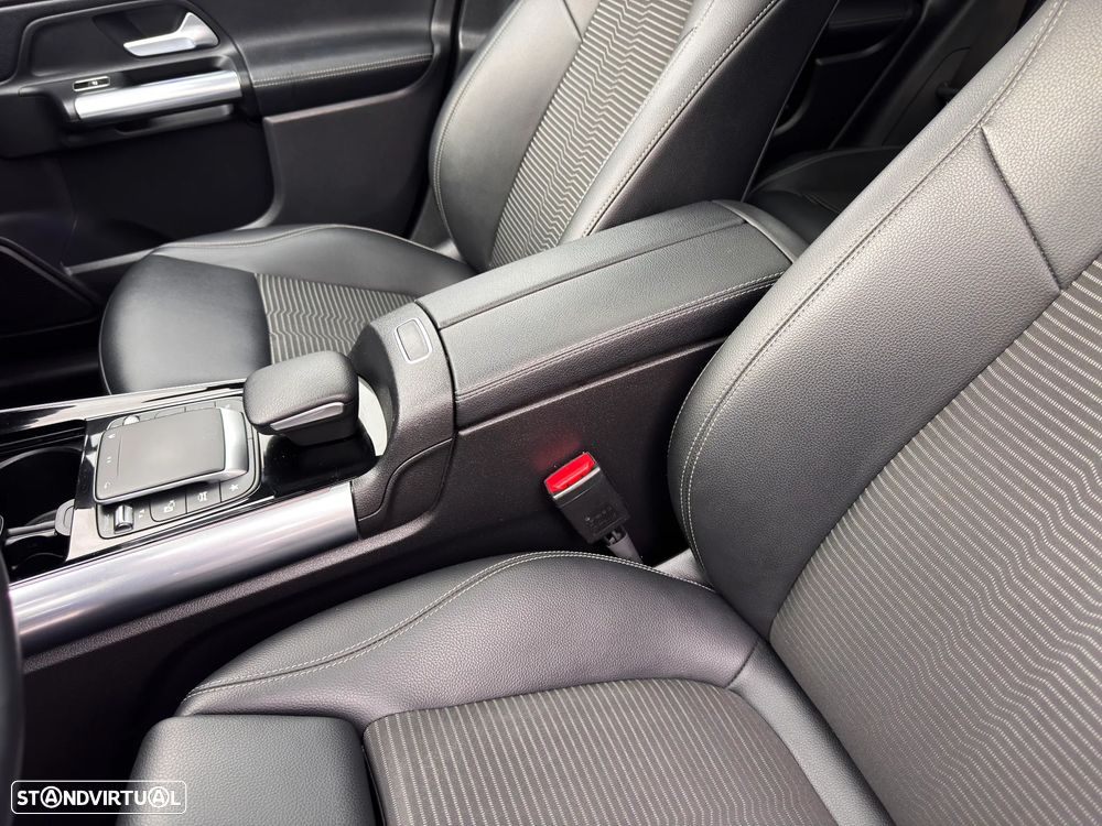 Mercedes-Benz GLA 250 e 8G-DCT Progressive - 37