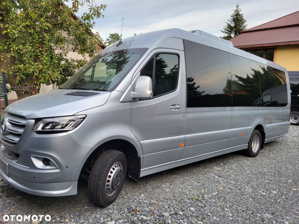 Mercedes-Benz Sprinter - 1