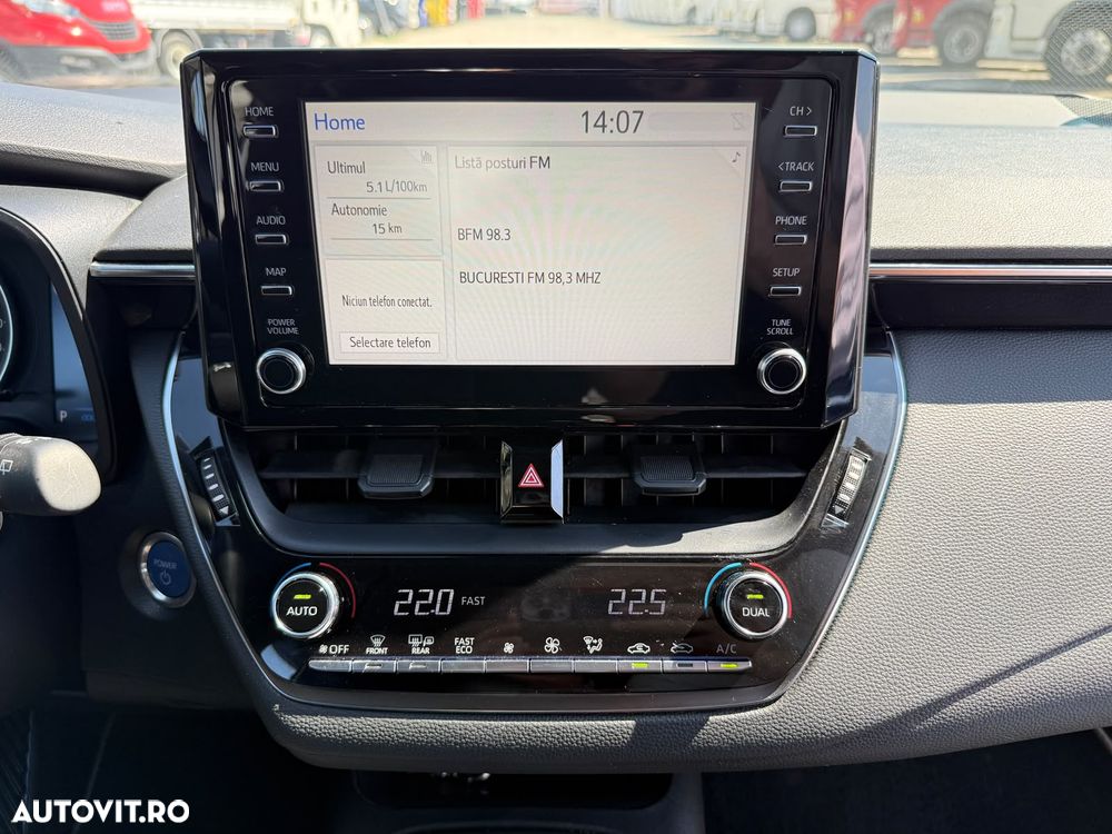 Toyota Corolla - 22