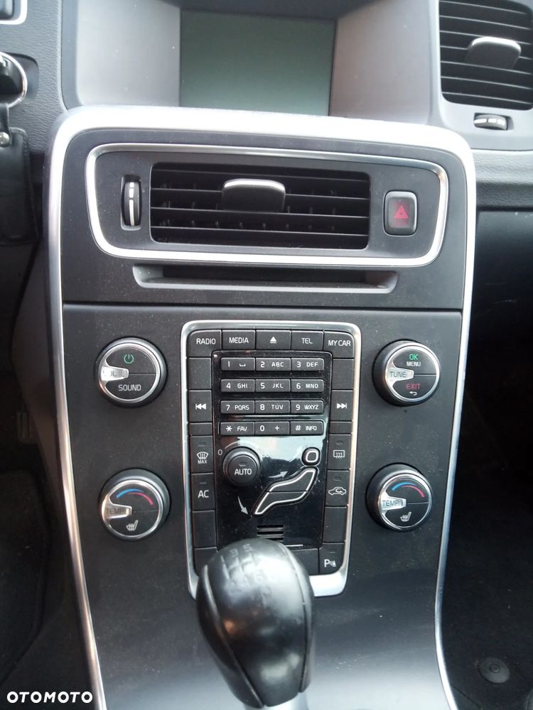 Volvo S60 D4 Summum - 9