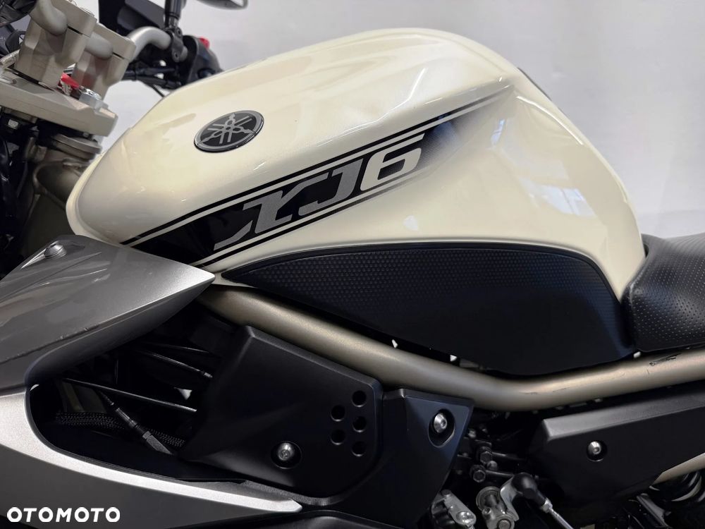 Yamaha XJ - 22