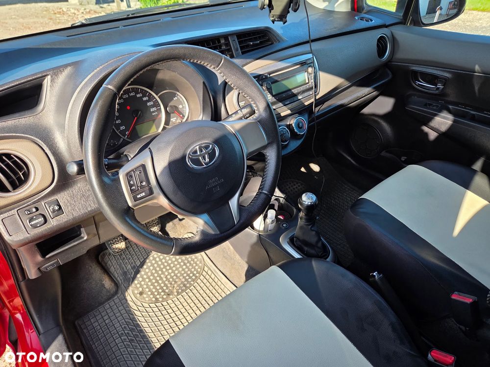 Toyota Yaris 1.0 Luna - 14