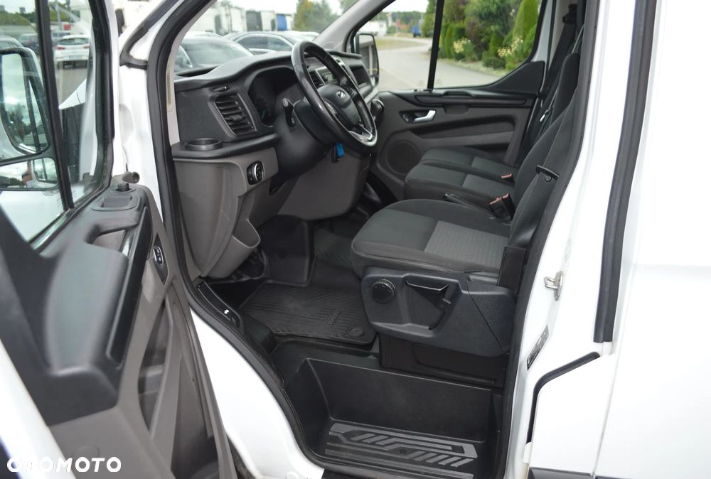 Ford Transit Custom - 10