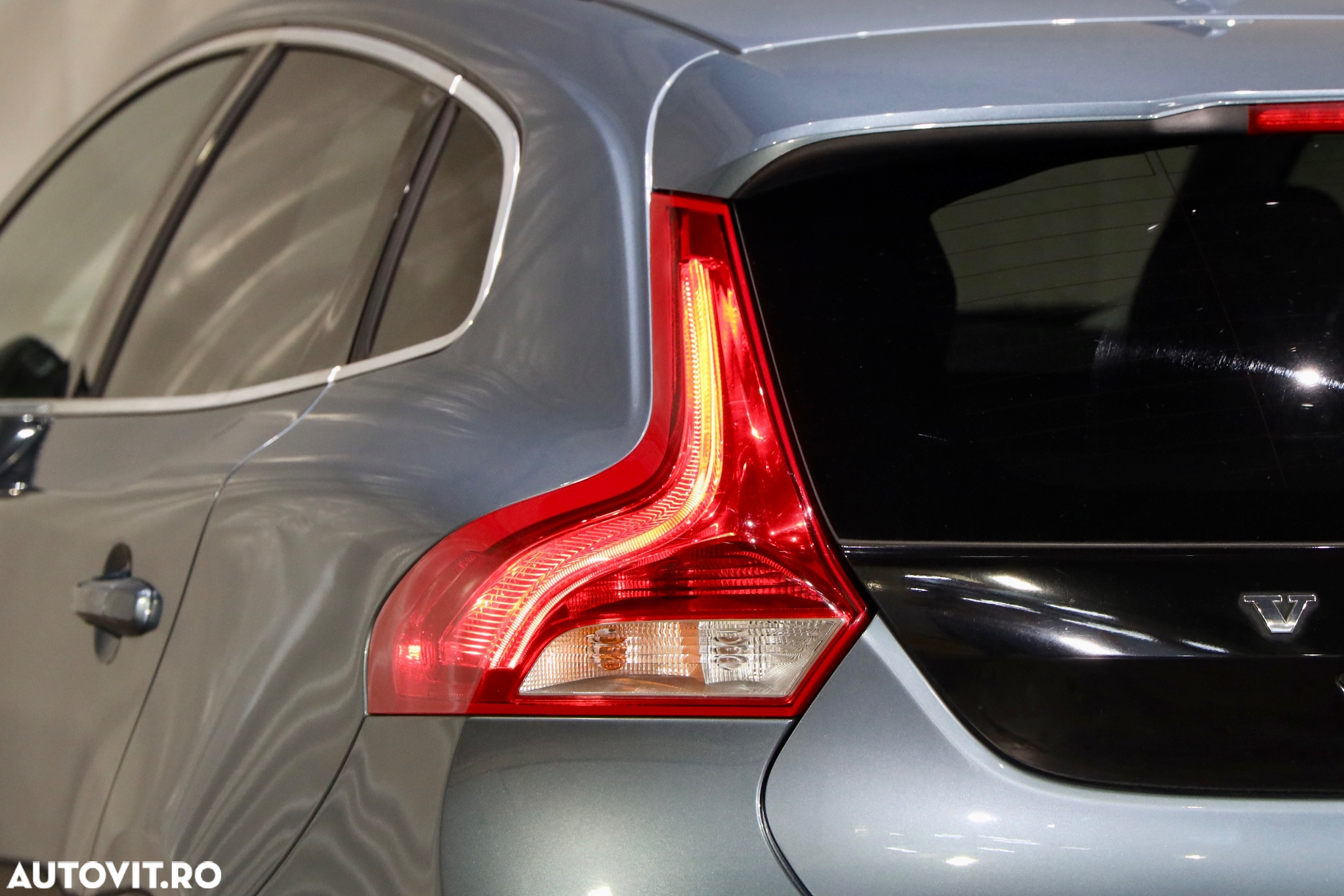 Volvo V40 D2 - 35