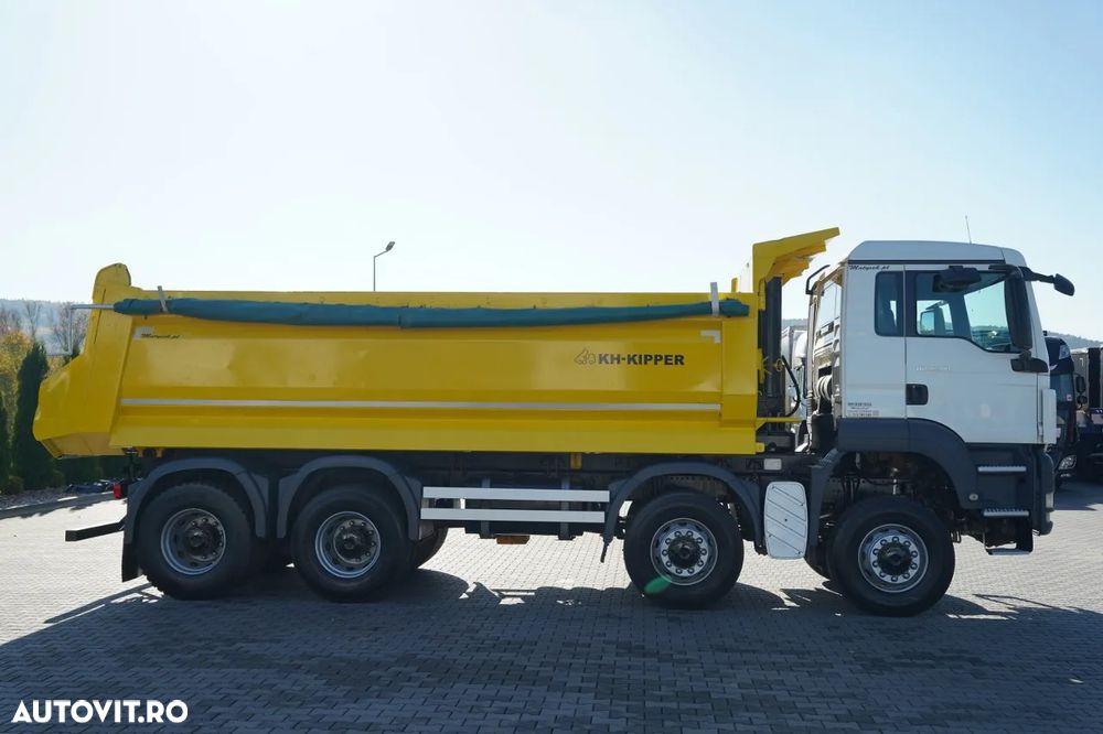 MAN TGS 41.440 / 8x8 / AUTOBASCULANTĂ CU BASCULARE PE SPATE - 5,9 M / CUTIE DE VITEZE MANUALĂ / - 13