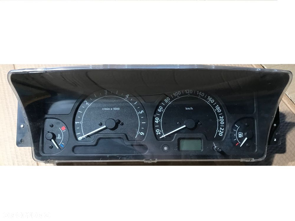Licznik YAC001480 wersja europejska LAND ROVER DISCOVERY 2 II Td5 2,5 FACELIFT 2002-04 - 1