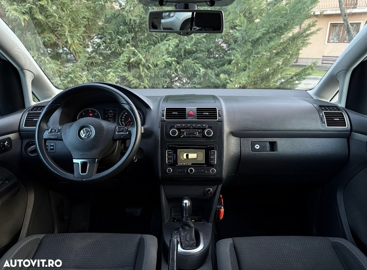 Volkswagen Touran 2.0 TDI DPF BlueMotion Technology DSG Comfortline - 7