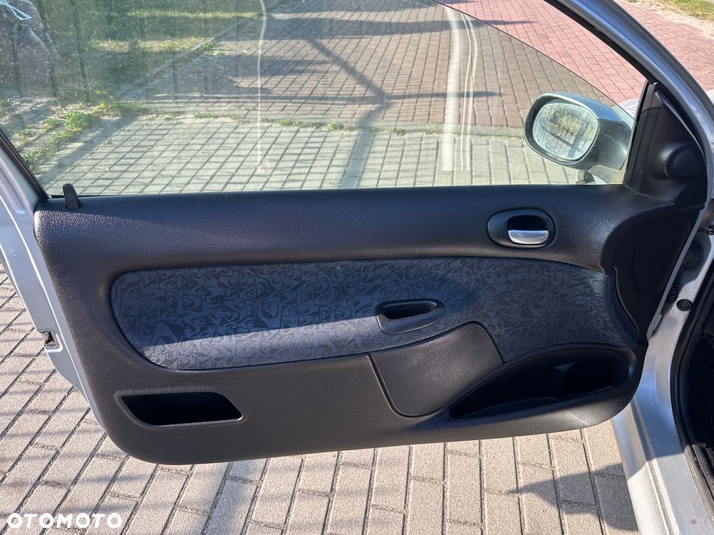 Peugeot 206 HDi 110 Sport - 15