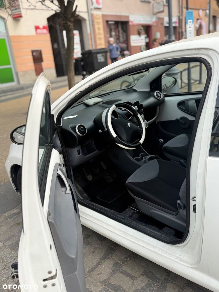 Peugeot 107 1.0 Trendy - 12