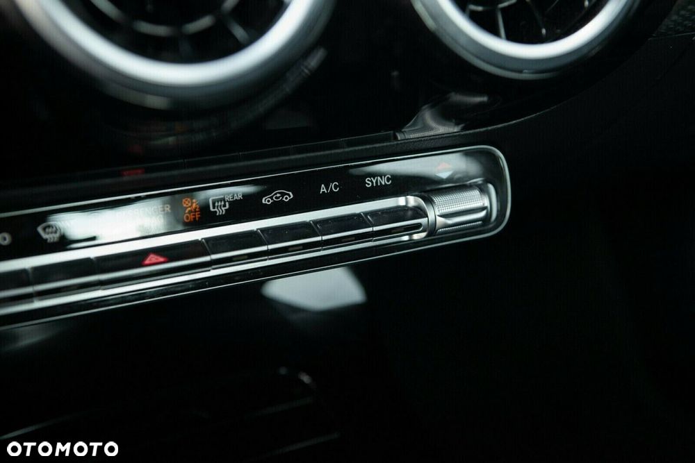 Mercedes-Benz CLA 200 mHEV 7G-DCT - 25