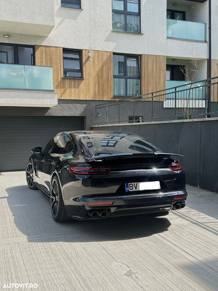 Porsche Panamera Turbo - 17