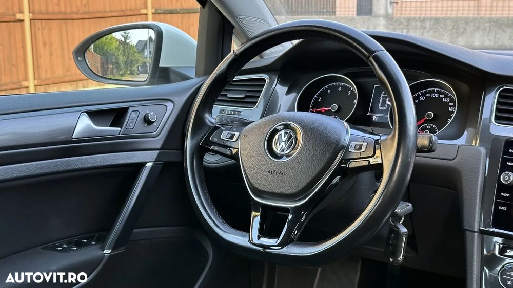 Volkswagen Golf 1.0 TSI Comfortline - 14