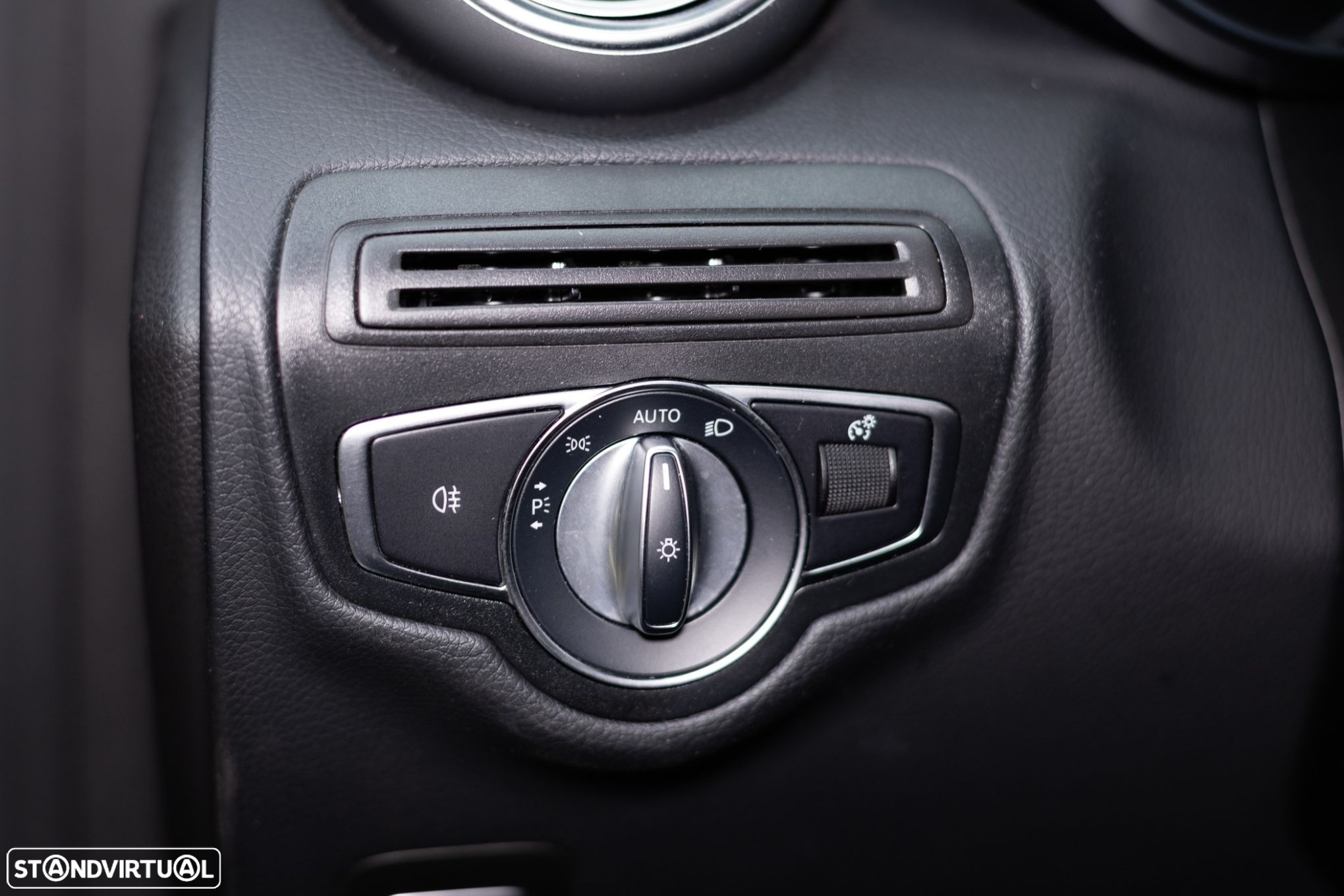 Mercedes-Benz GLC 300 e 4Matic - 32