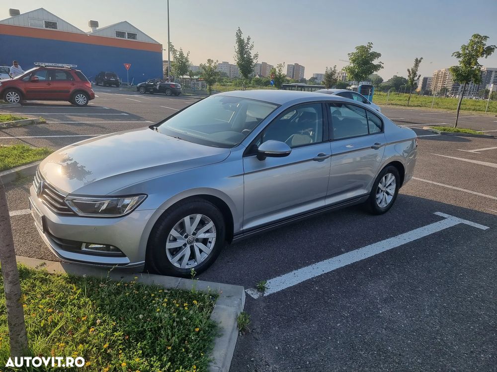 Volkswagen Passat 2.0 TDI Trendline - 1