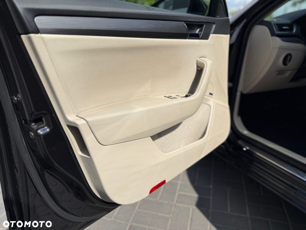 Skoda Superb 1.5 TSI ACT Style DSG - 22