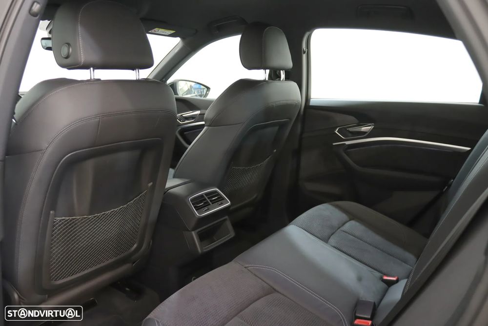 Audi e-tron 55 quattro S line - 9