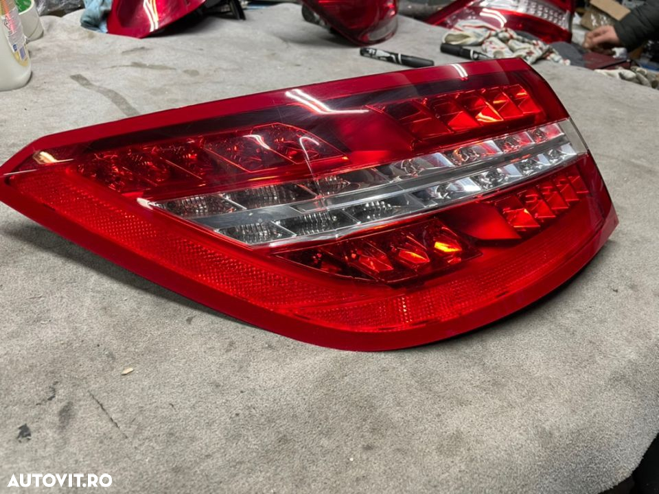 Stop stanga MERCEDES E-CLASS W207 cabrio sau coupe  ,an 2010-2014,cu led ,complet, fara defecte - 2