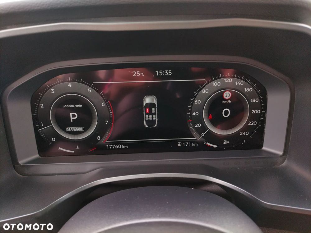 Nissan Qashqai 1.3 DIG-T mHEV N-Connecta Xtronic - 11