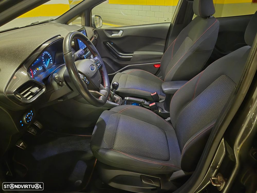 Ford Fiesta 1.0 EcoBoost ST-Line - 24
