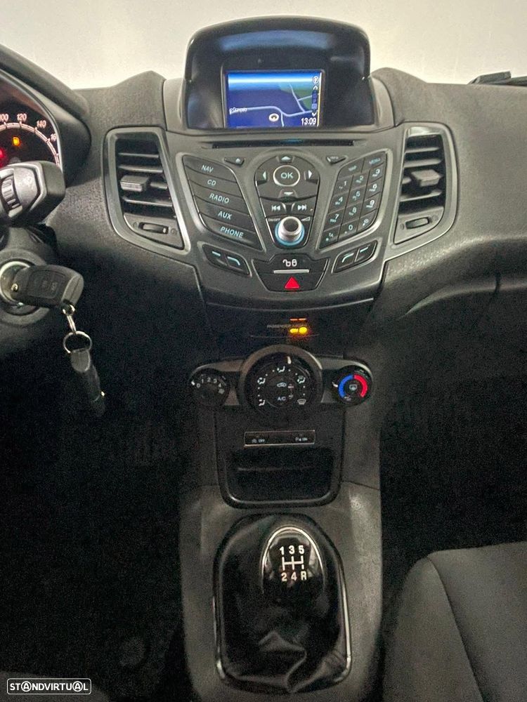 Ford Fiesta 1.0 Celebration - 8