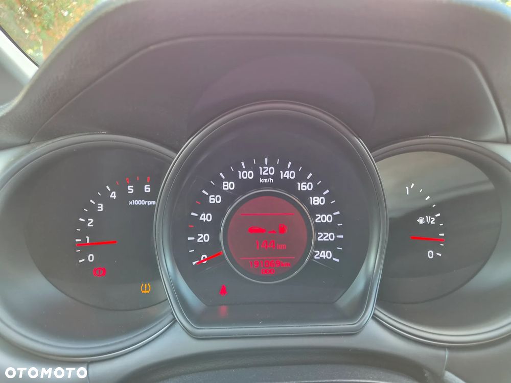 Kia Ceed 1.4 CRDi 90 Spirit - 14