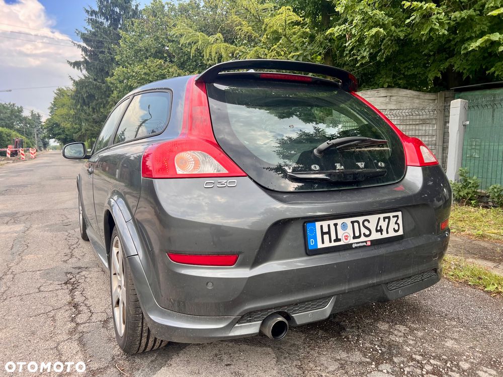 Volvo C30 D2 R-Design - 8