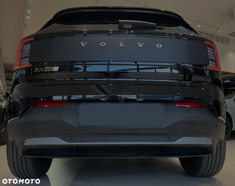 Volvo EX30 Twin Motor Performance AWD Cross Country Ultra - 9