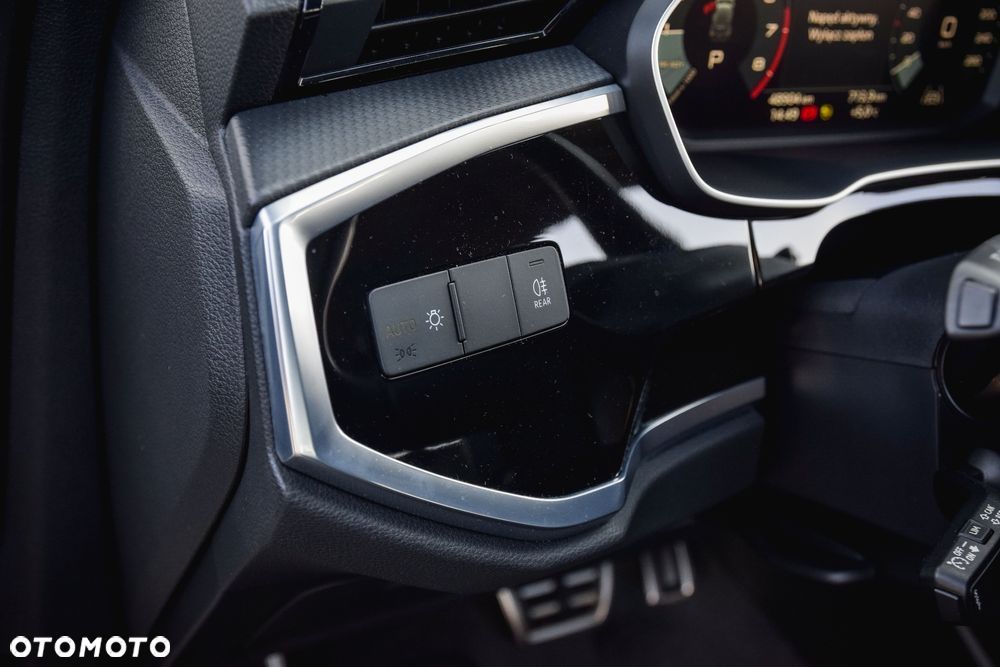 Audi Q3 35 TFSI S tronic - 22