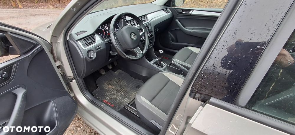 Skoda RAPID 1.0 TSI Style - 8