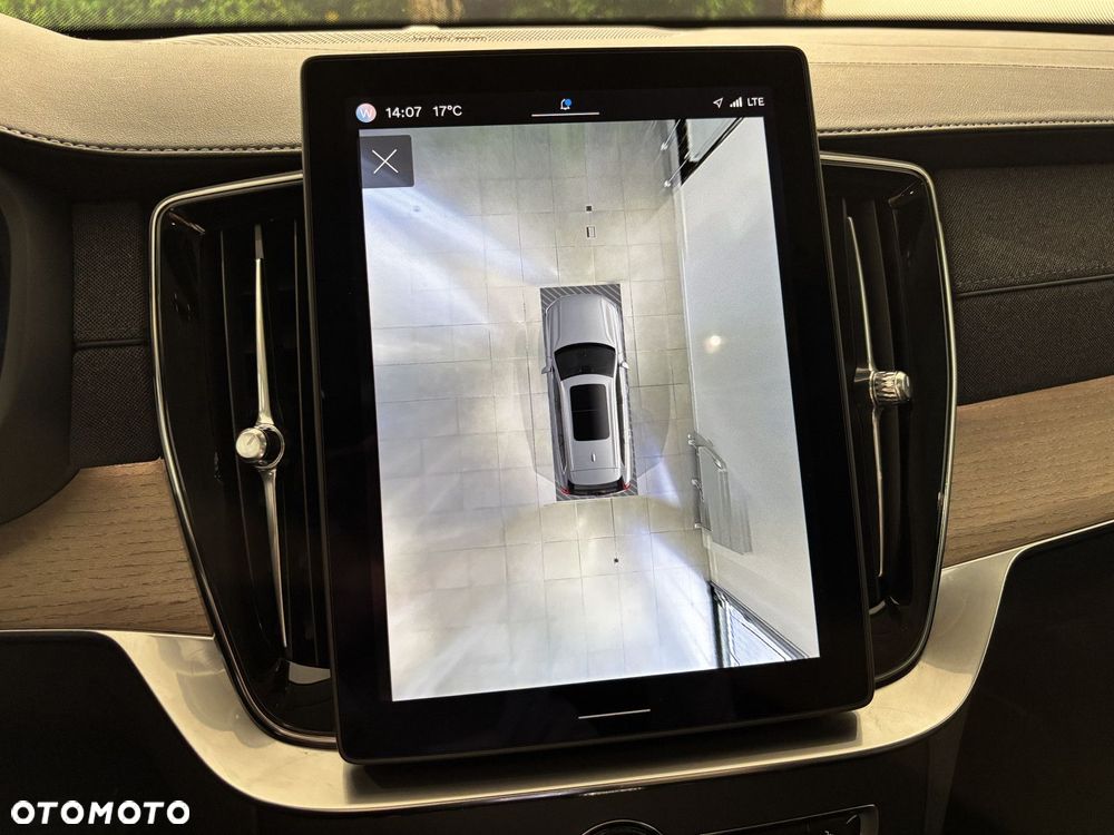 Volvo XC 90 - 22