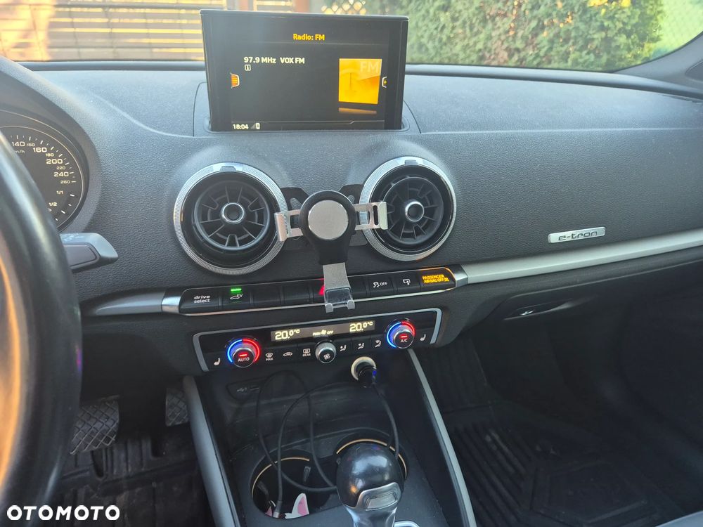 Audi A3 Sportback 1.4 TFSI e-tron S tronic - 22