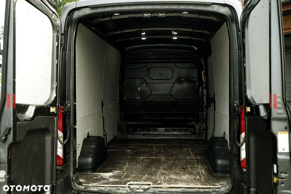 Ford Transit - 19