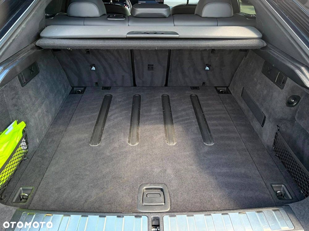 BMW X6 xDrive40d mHEV - 31
